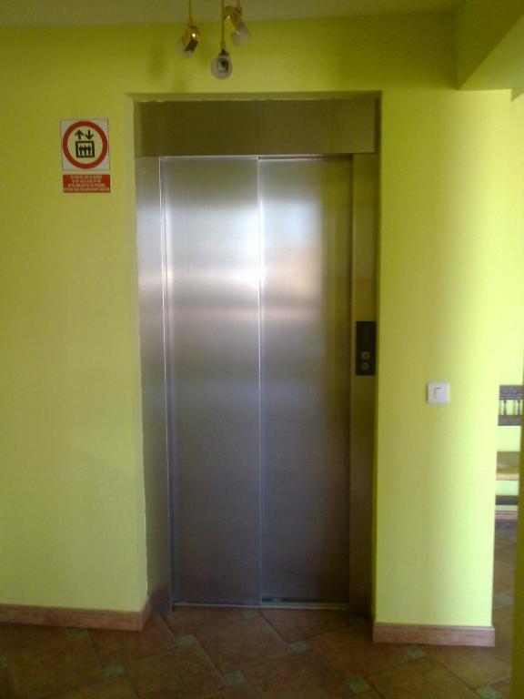 נוחה Hotel Quinfer מראה חיצוני תמונה